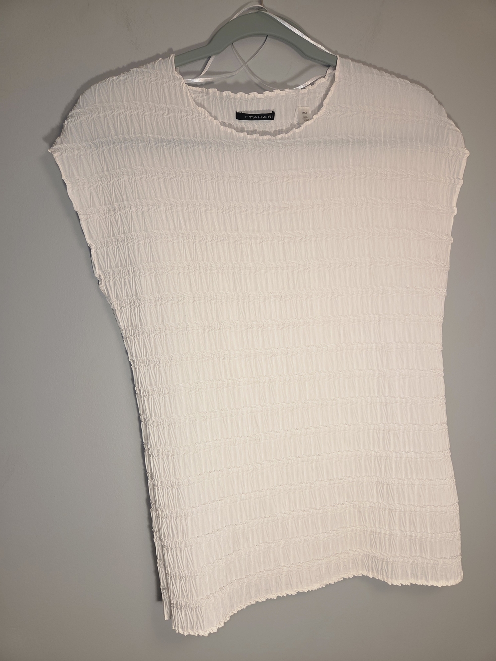Tahari Cream Textured Cap-Sleeve Shell